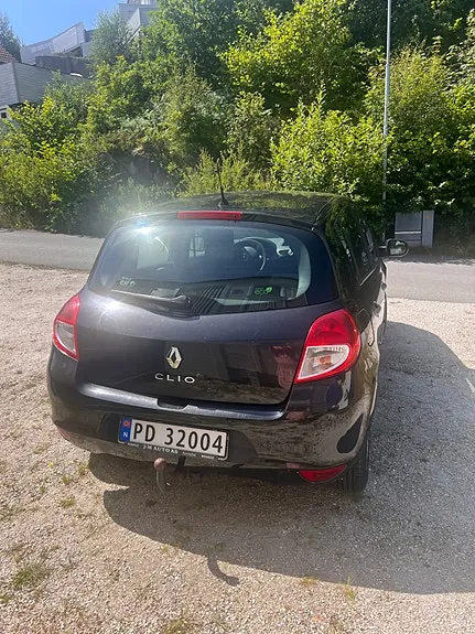 Renault Clio 2009 photo 2