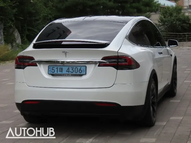 Tesla Model X 2019 photo 3