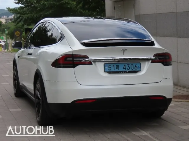 Tesla Model X 2019 photo 4