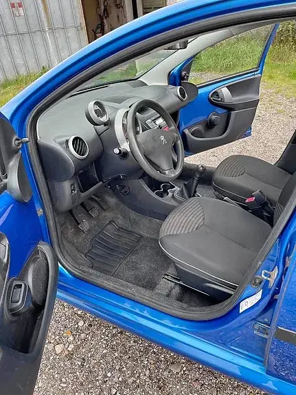 Peugeot 107 2013 photo 5