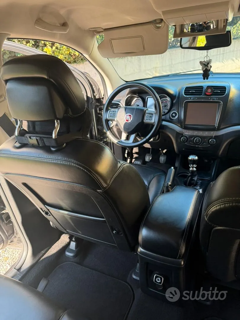 Fiat Freemont 2015 photo 4