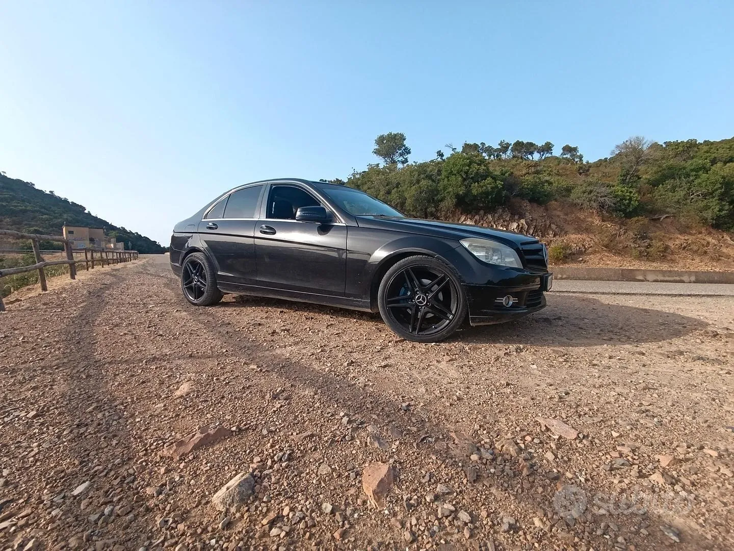Mercedes-Benz C-Class 2010 photo 2