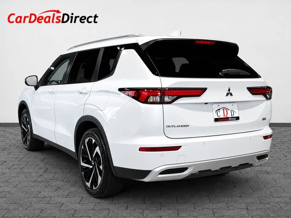 Mitsubishi Outlander 2022 photo 5