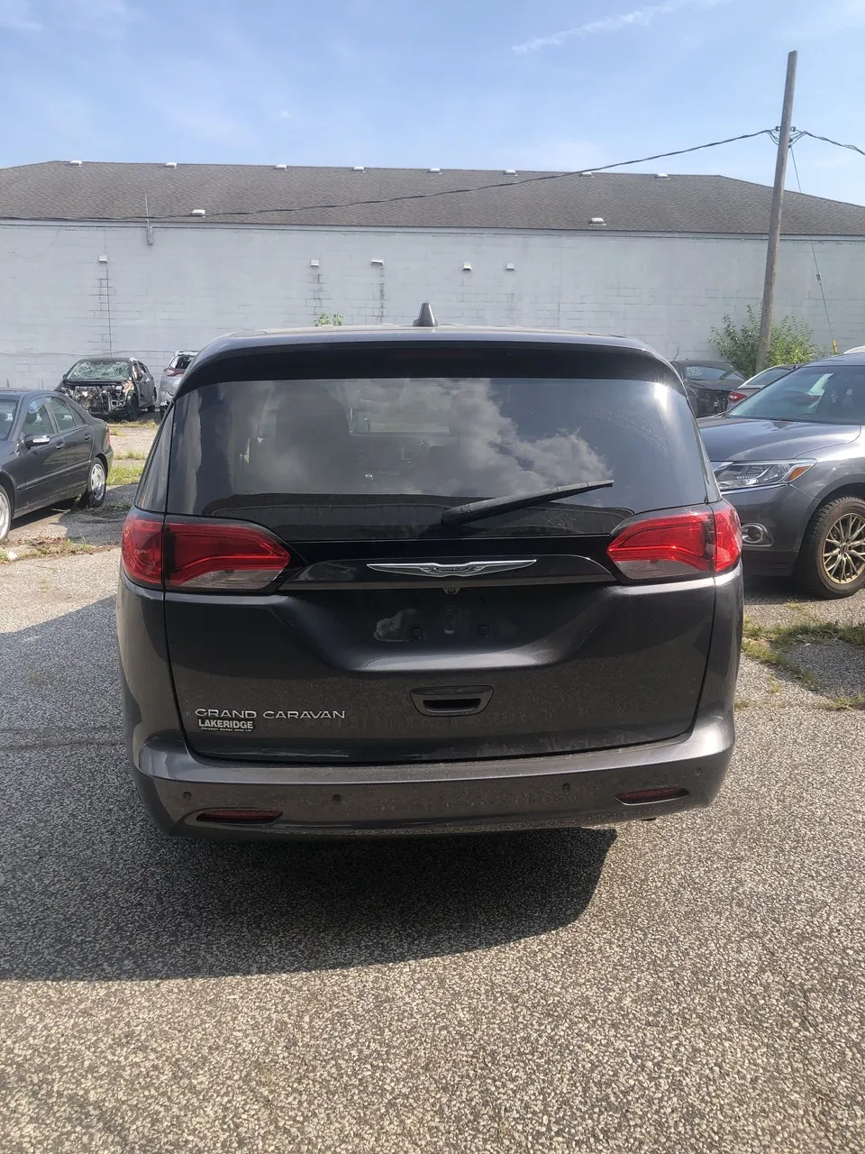 Chrysler Grand Caravan 2021 photo 3