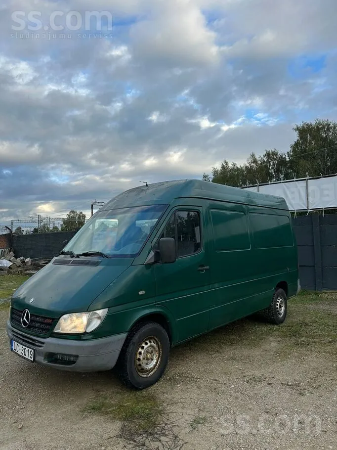 Mercedes-Benz Sprinter 2003 photo 3