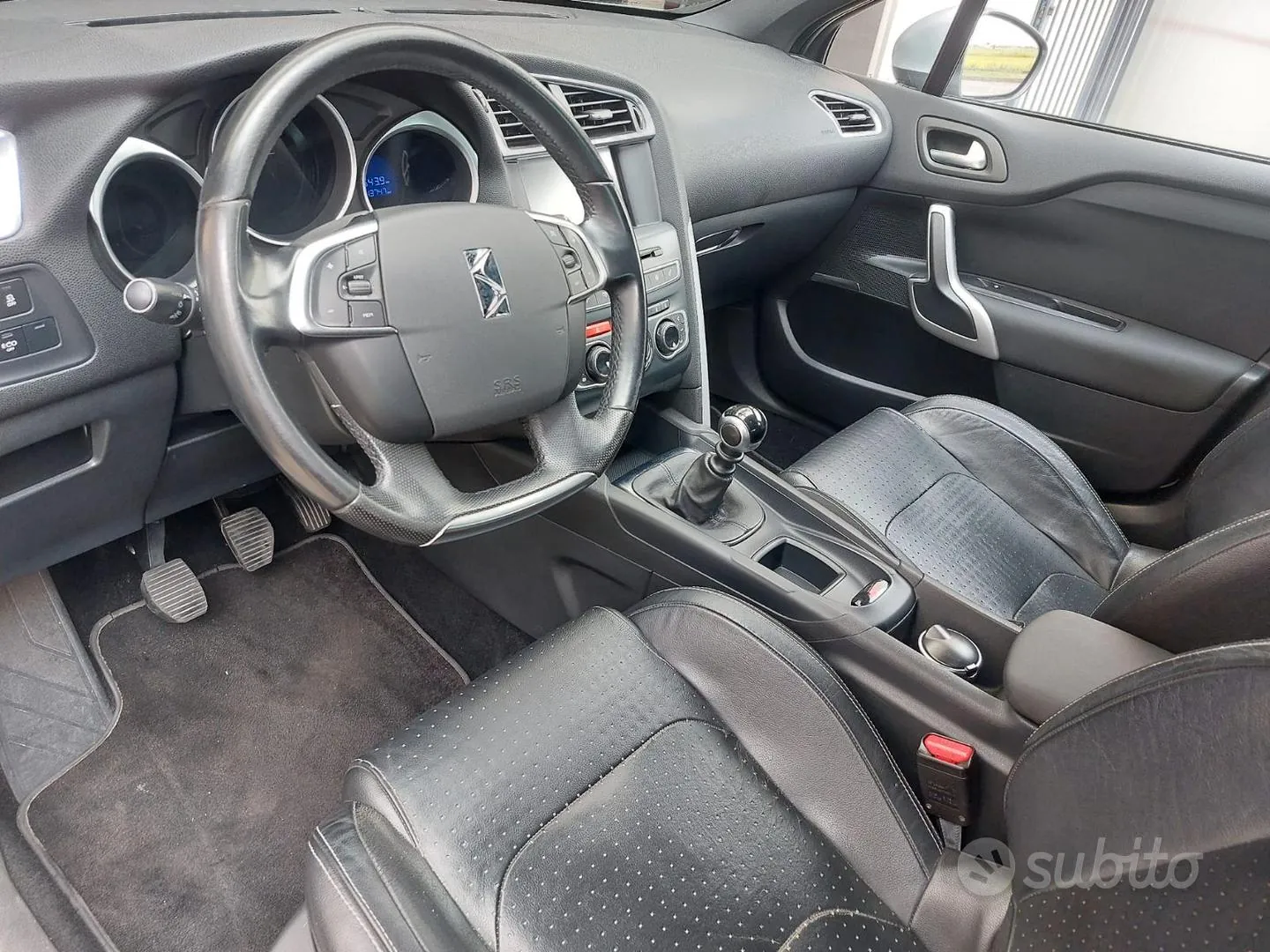 DS Automobiles Ds 4 2015 photo 4