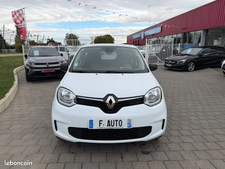 Renault Twingo 2020 photo 2