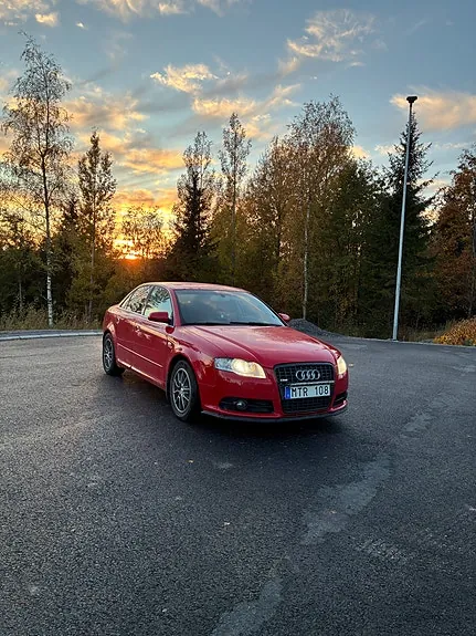 Audi A4 2008 photo 2