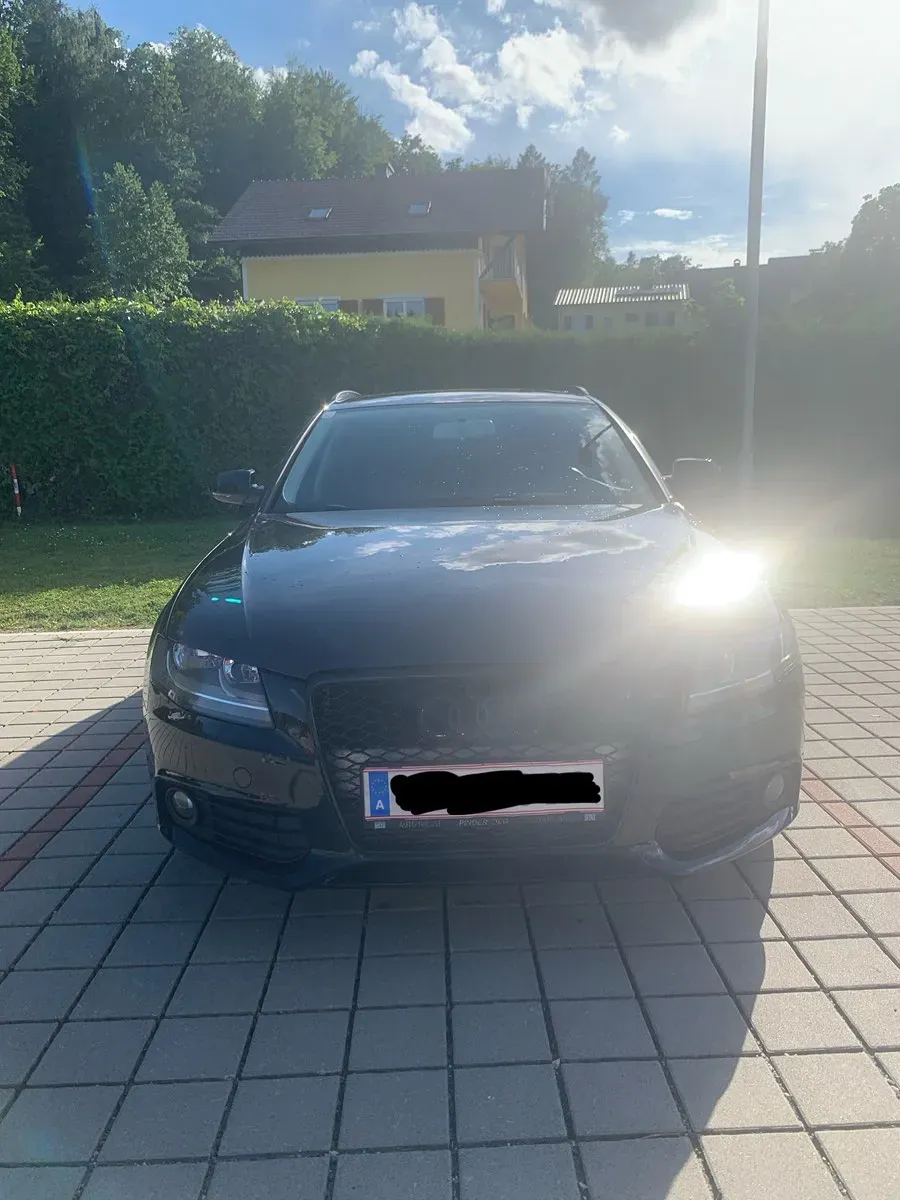 Audi A4 2010 photo 3