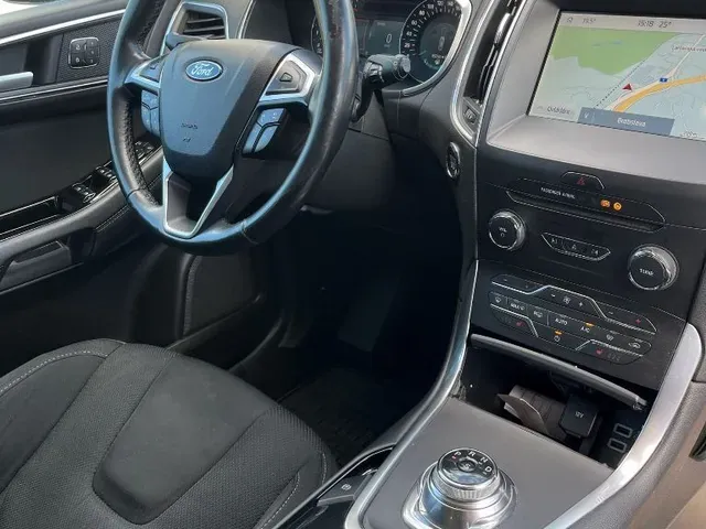 Ford S-Max 2019 photo 3