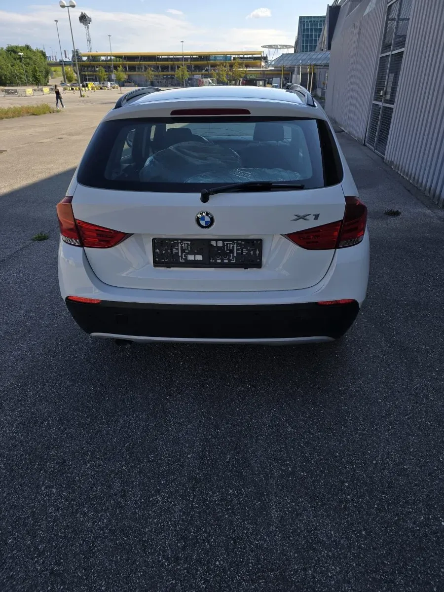 BMW X1 2011 photo 3