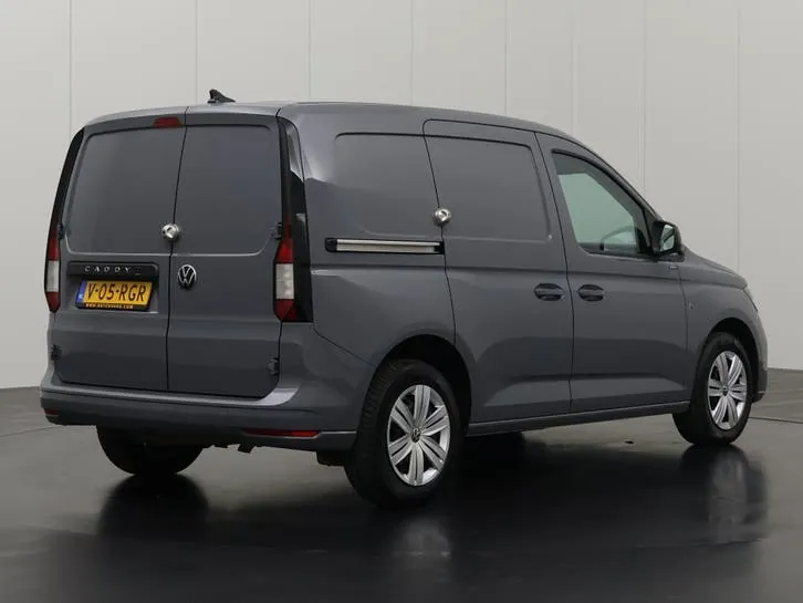 Volkswagen Caddy 2022 photo 2