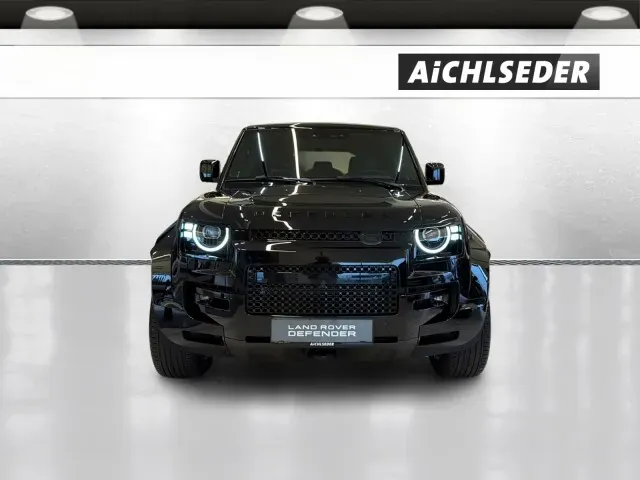 Land Rover Defender 2024 photo 2