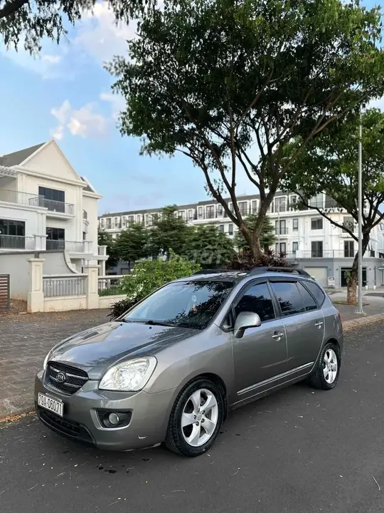 Kia Carens 2009 photo 5