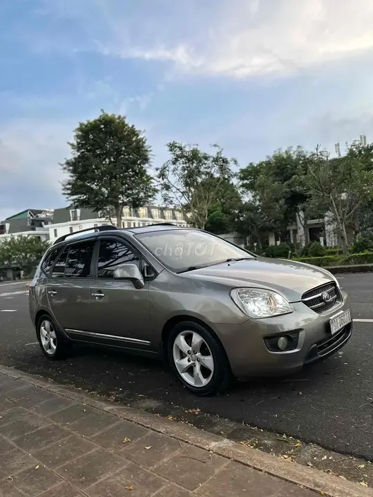 Kia Carens 2009 photo 3