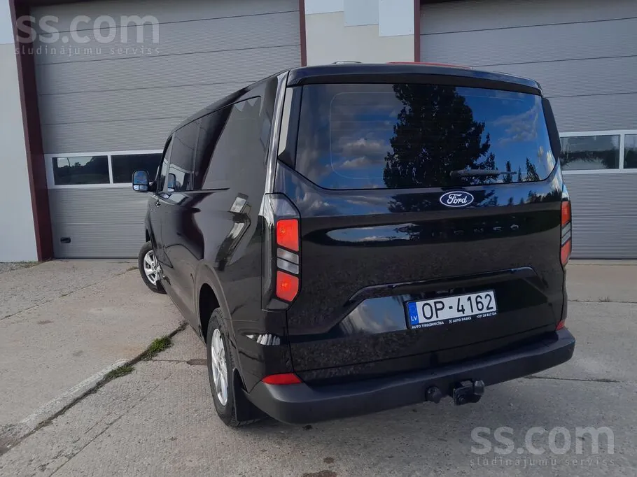 Ford Tourneo Custom 2025 photo 5