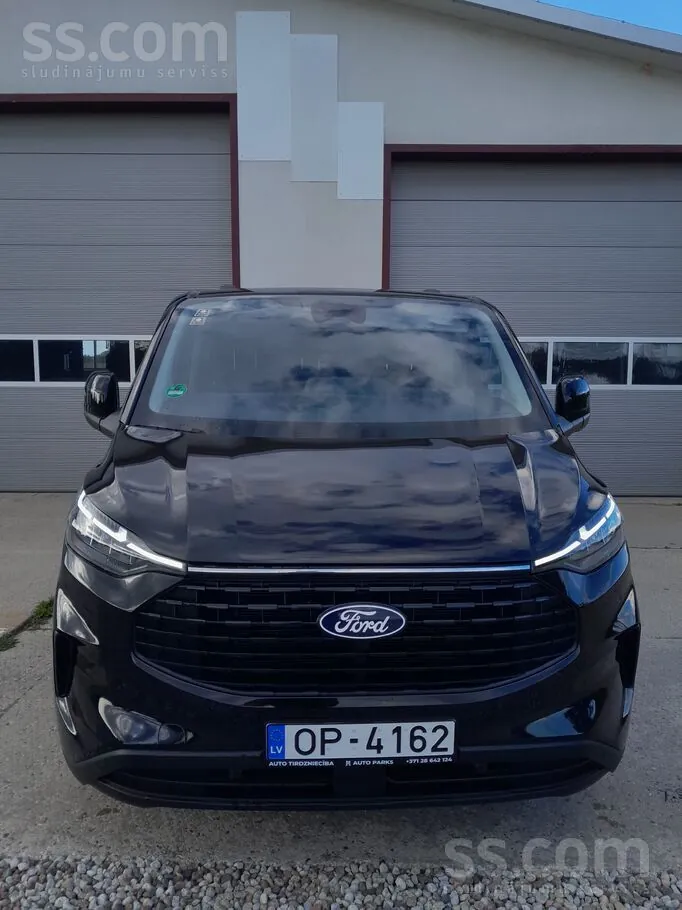 Ford Tourneo Custom 2025 photo 3