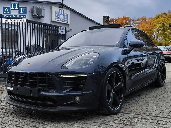 Porsche Macan S