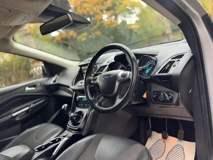 Ford Kuga 2016 photo 5