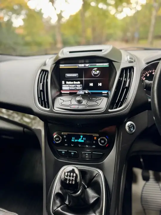 Ford Kuga 2016 photo 4