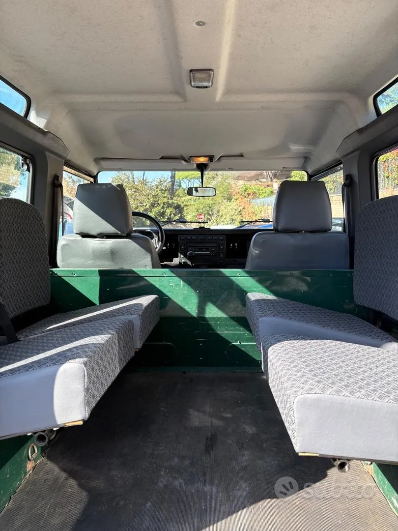 Land Rover Defender 2003 photo 5