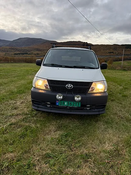 Toyota Hiace 2007 photo 3