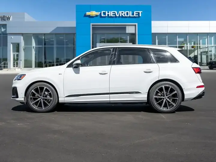 Audi Q7 2022 photo 3