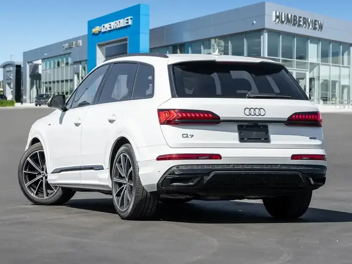 Audi Q7 2022 photo 5