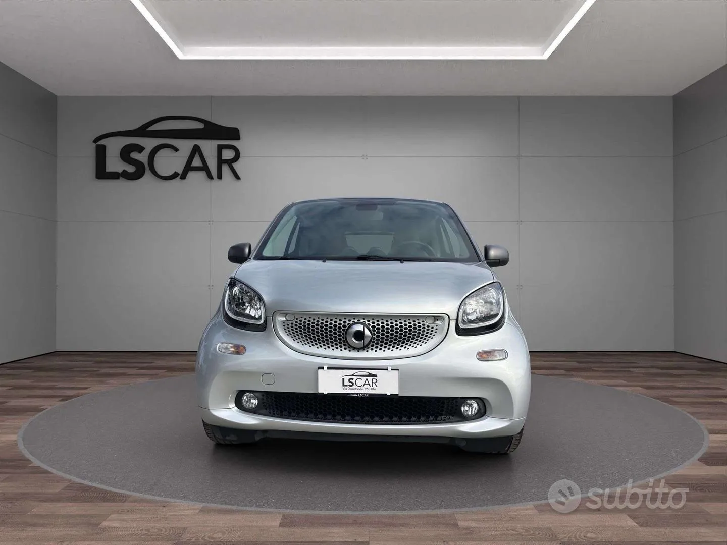 Smart Fortwo 2019 photo 2