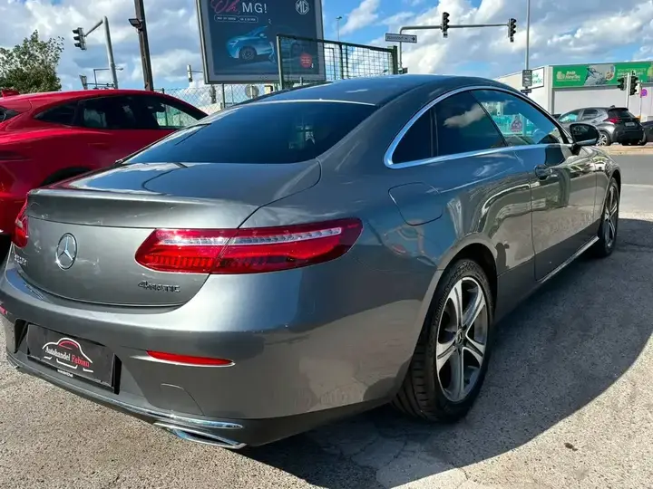 Mercedes-Benz E-Class 2019 photo 3