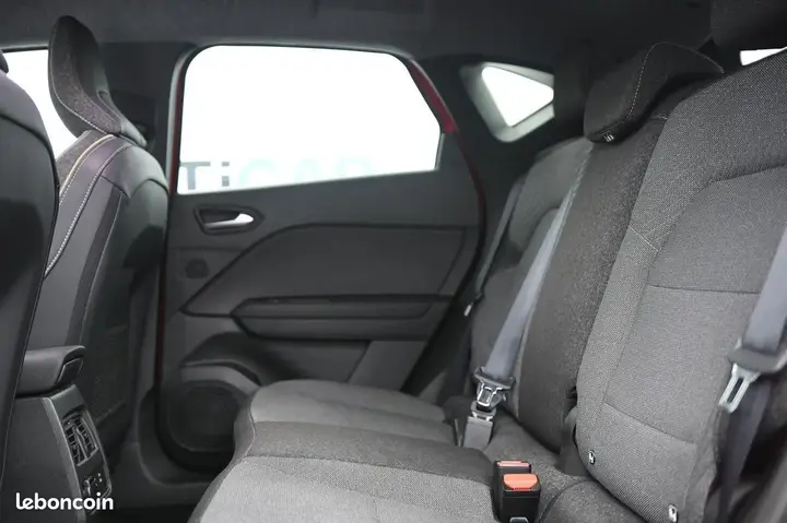 Renault Captur 2025 photo 4