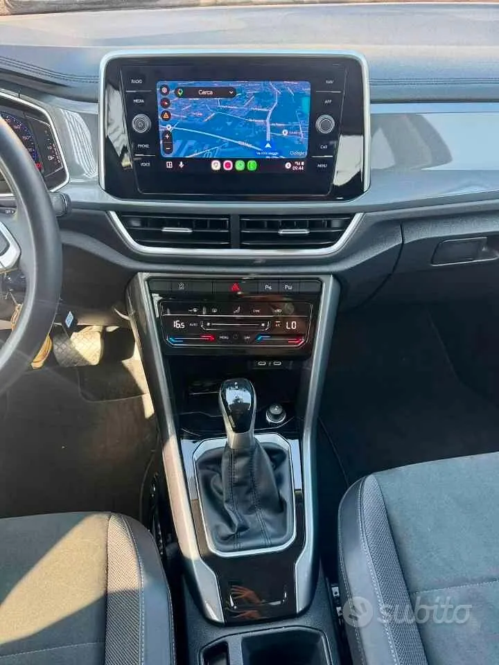 Volkswagen T-Roc 2023 photo 4