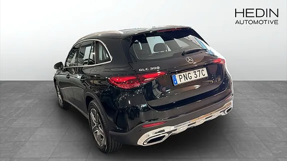 Mercedes-Benz Glc300 2026 photo 4