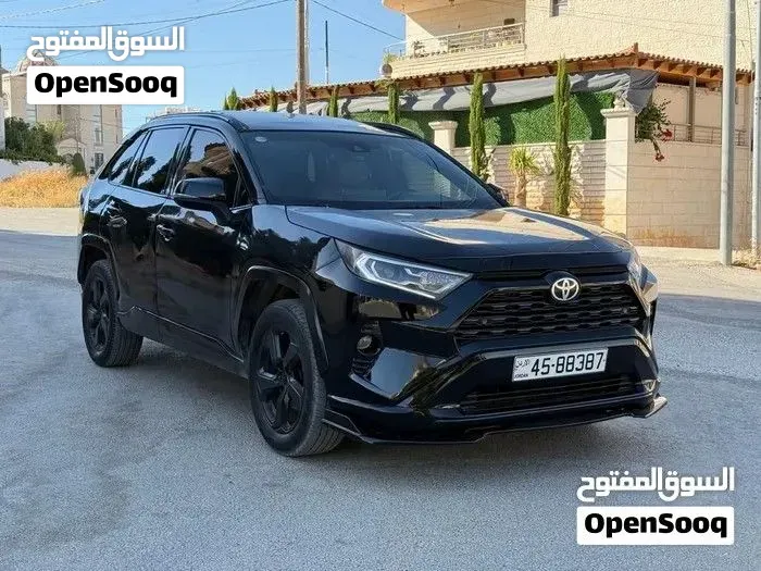 Toyota Camry 2019 photo 2