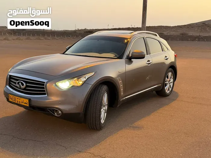 Infiniti Fx35 2012 photo 3
