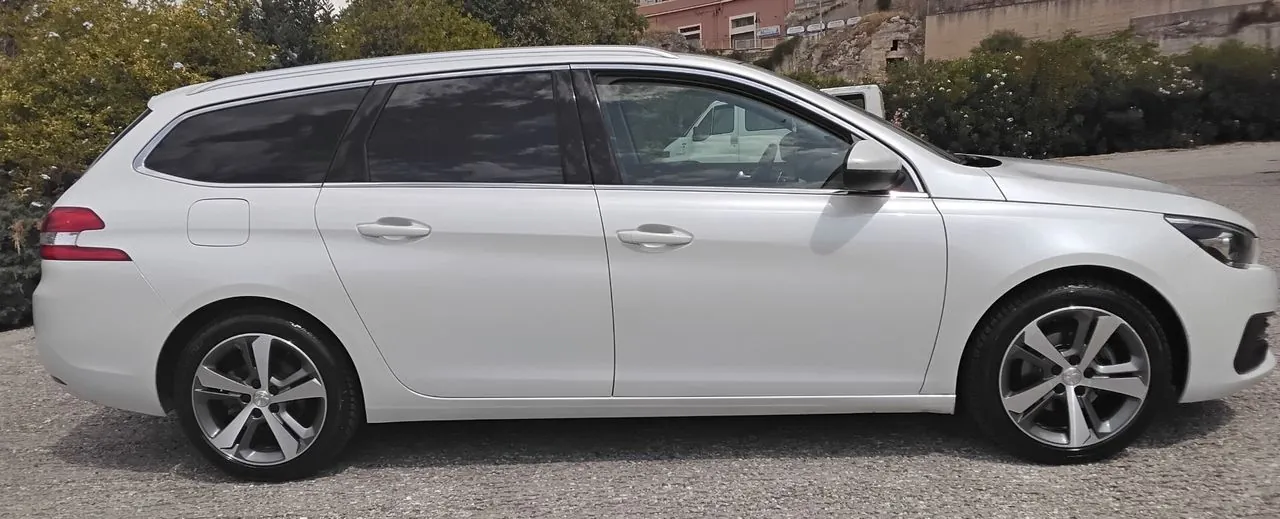 Peugeot 308 2019 photo 5