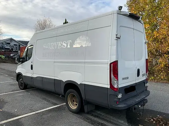 Iveco Daily 2018 photo 3
