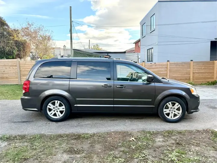 Dodge Grand Caravan 2017 photo 4