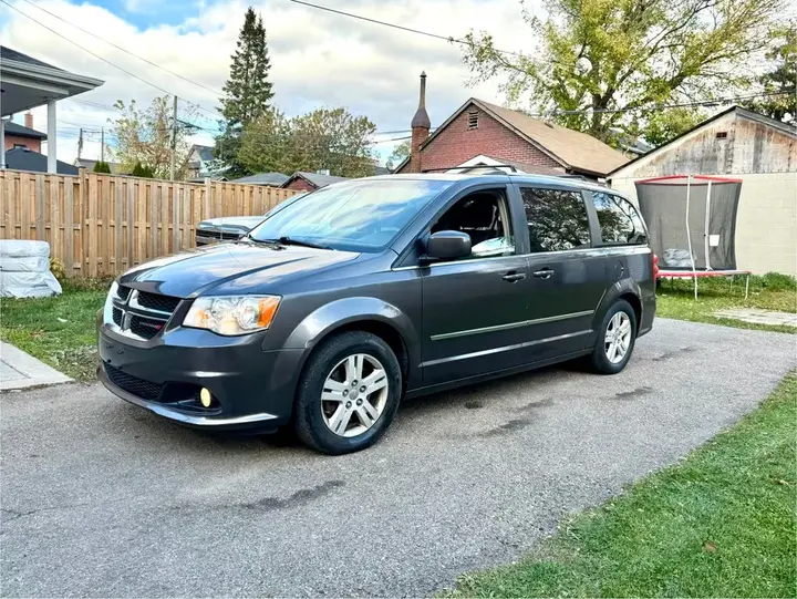 Dodge Grand Caravan 2017 photo 3