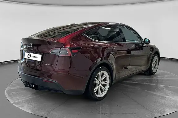 Tesla Model Y 2024 photo 5