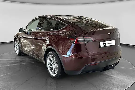 Tesla Model Y 2024 photo 3
