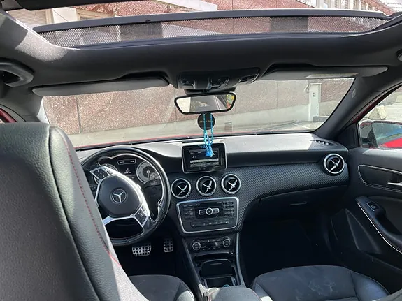 Mercedes-Benz A200 2015 photo 4