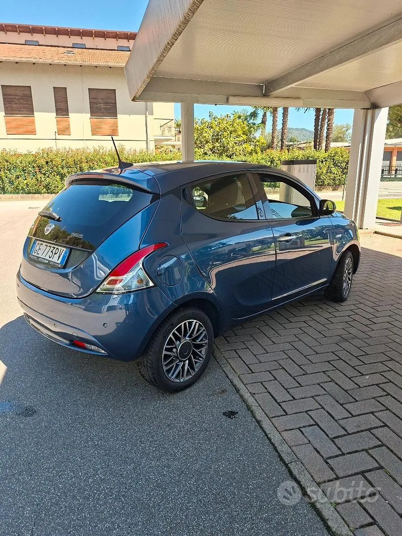 Lancia Ypsilon 2021 photo 4
