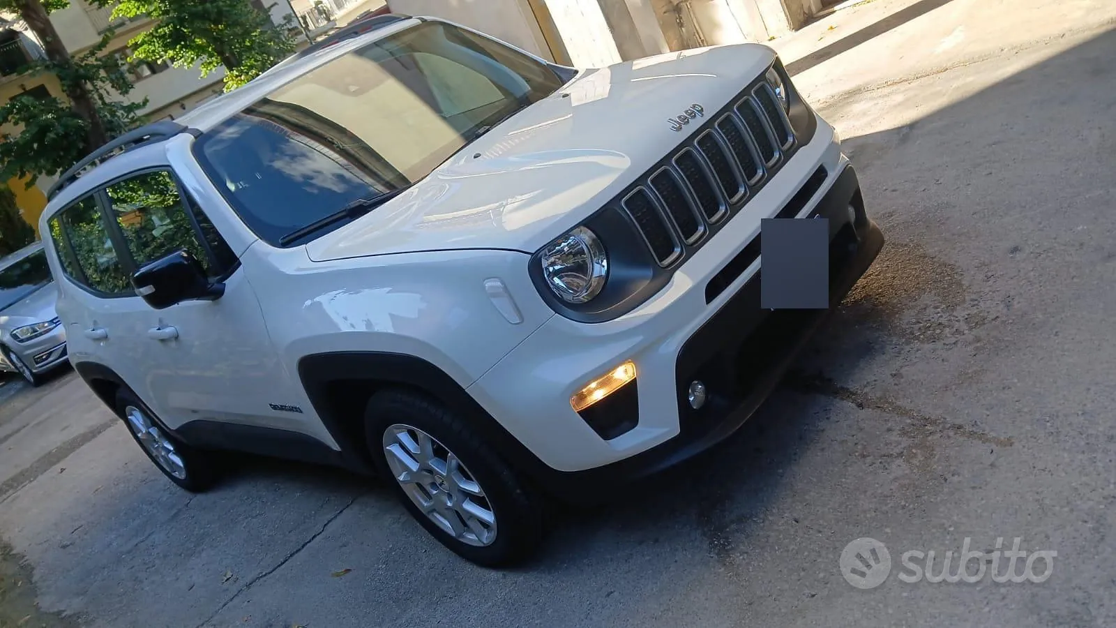 Jeep Renegade 2023 photo 3