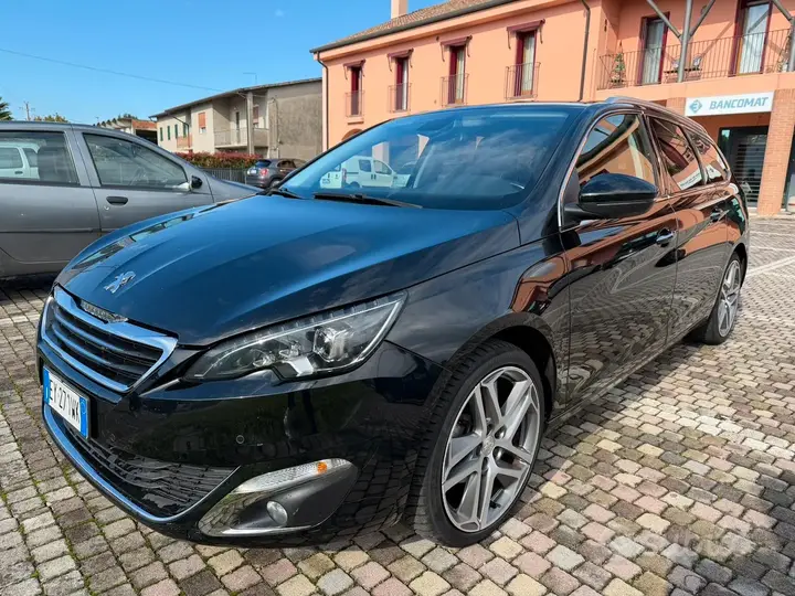 Peugeot 308 2015 photo 2