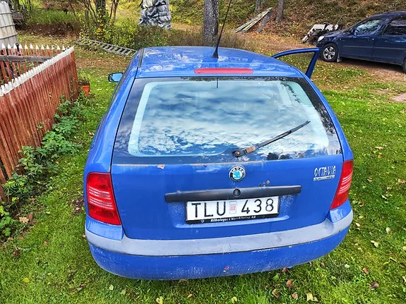 Skoda Octavia 2003 photo 4