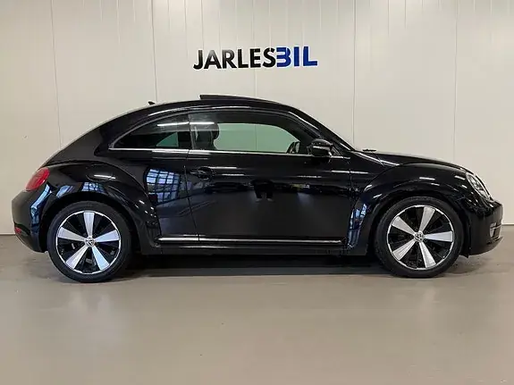 Volkswagen Beetle 2015 photo 2