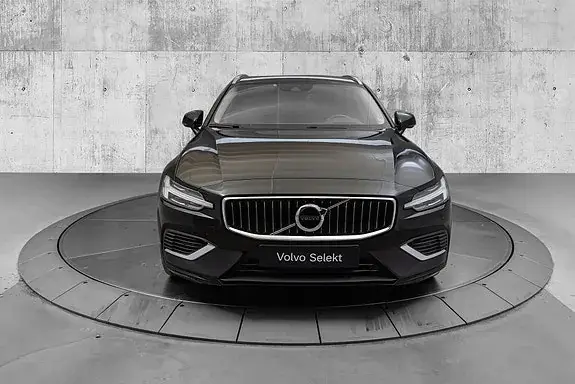 Volvo V60 2022 photo 4