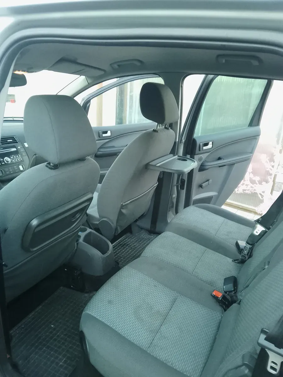 Ford C-Max 2003 photo 3