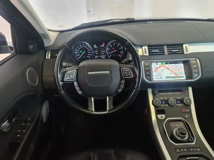 Land Rover Range Rover Evoque 2015 photo 3